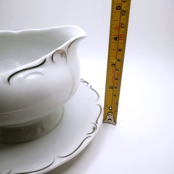 Simplicity Gravy Boat Attached Underplate White Fine China Serving Dish 7.5" - Picture 9 of 12